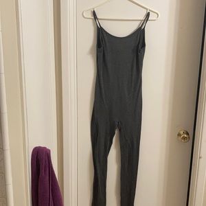 Fashionnova / Size M / Grey body suit